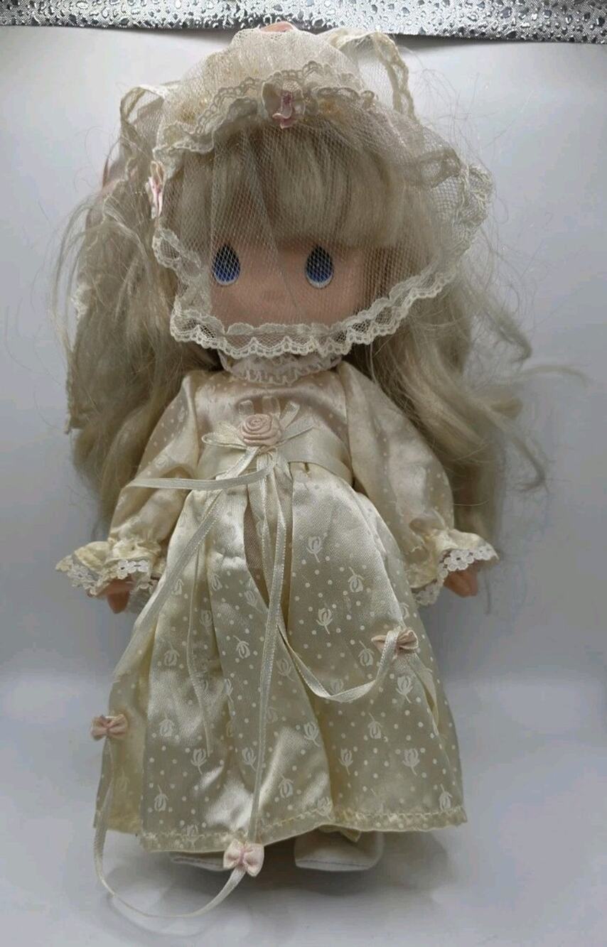 Precious Moments Bride Fashion Doll 10 in Blonde Blue Eyes Vinyl 1992 Boxed